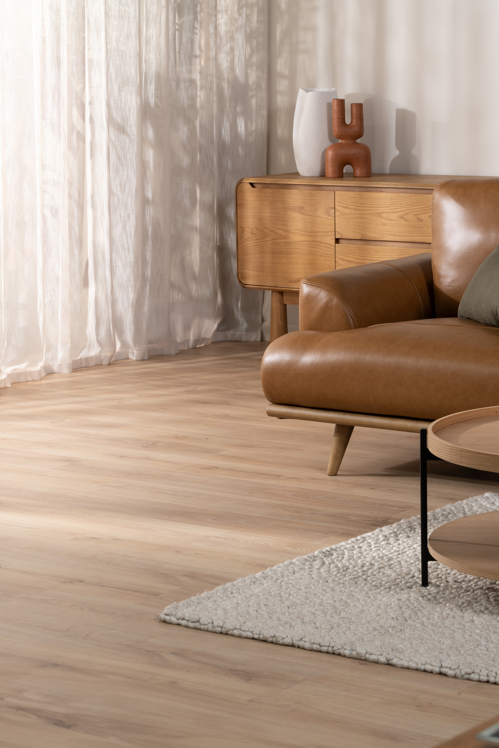 godfrey hirst laminate amor daisy 150 (4)