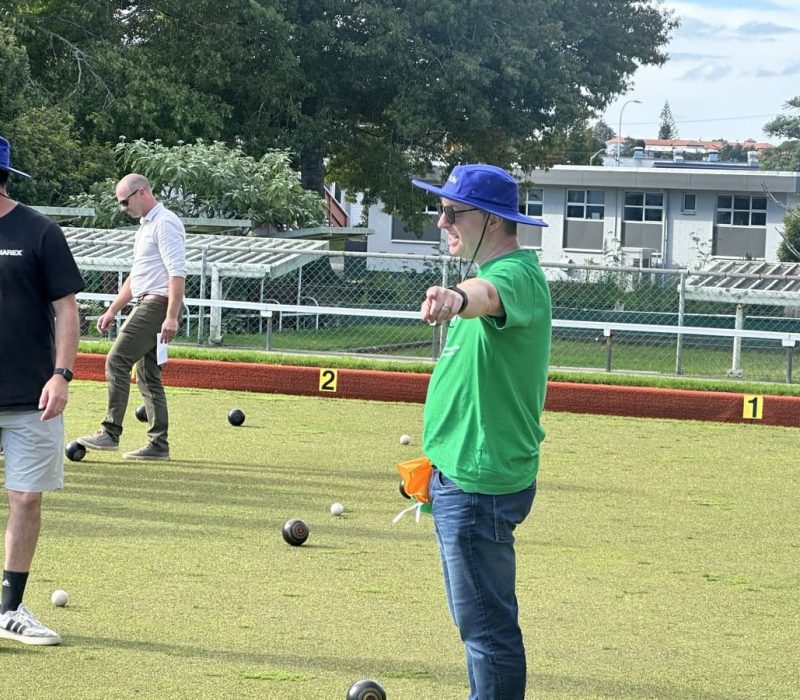 Eamon Jacobsens Pointing out things